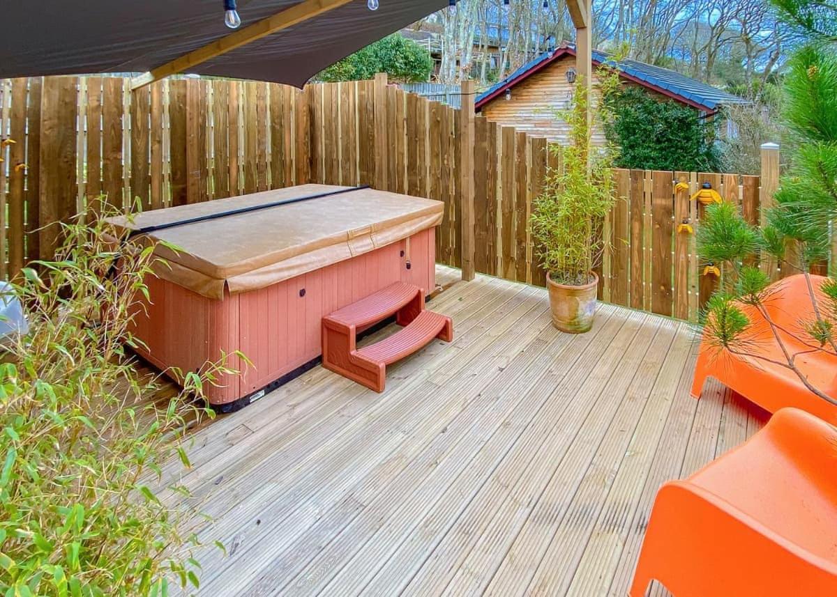 Ivyleaf Combe Lodges Stratton  ภายนอก รูปภาพ